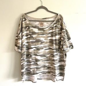 Chaser Camo Boat Neck Cropped Tee 3X